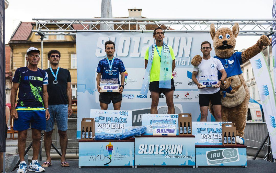 Srnec in Robnikova prva državna prvaka v 12-urnem teku (AZS, 5.6.2022)