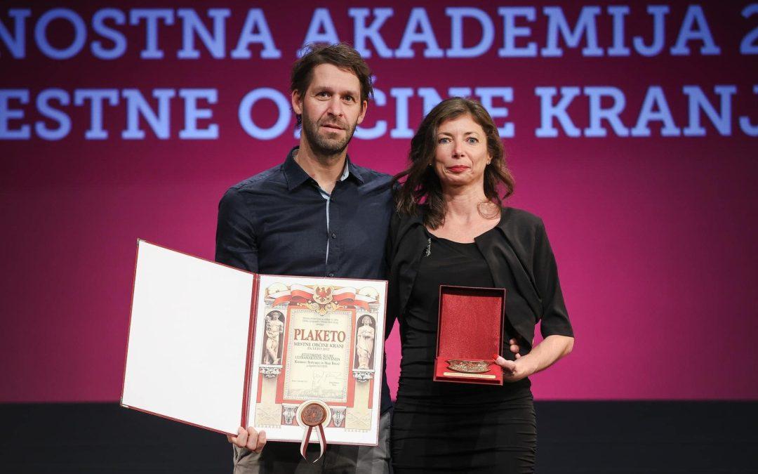 SLO12RUN prejel plaketo Mestne občine Kranj